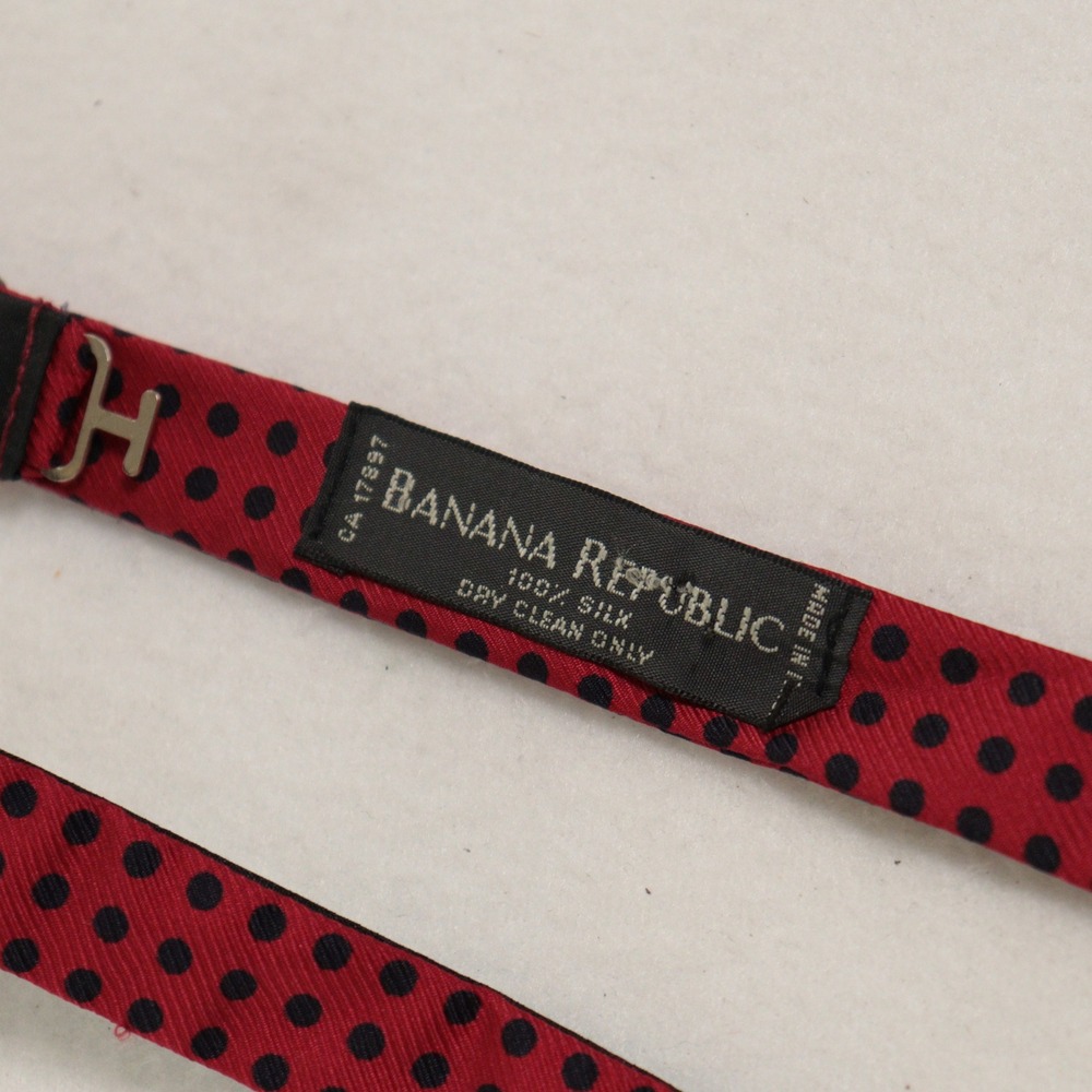 Banana Republic Bow Tie Polka Dot 100% Silk Red Men One Size - Picture 3 of 4